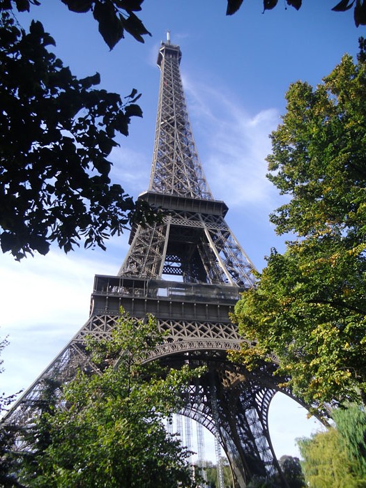 Жарикова Виктория - Эйфелева башня