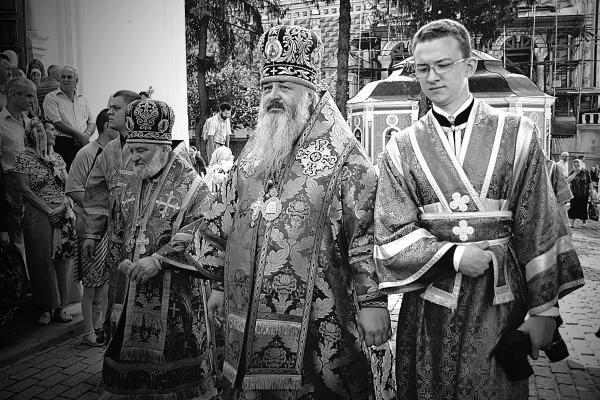 Наставники верующих и помощники Божьи...